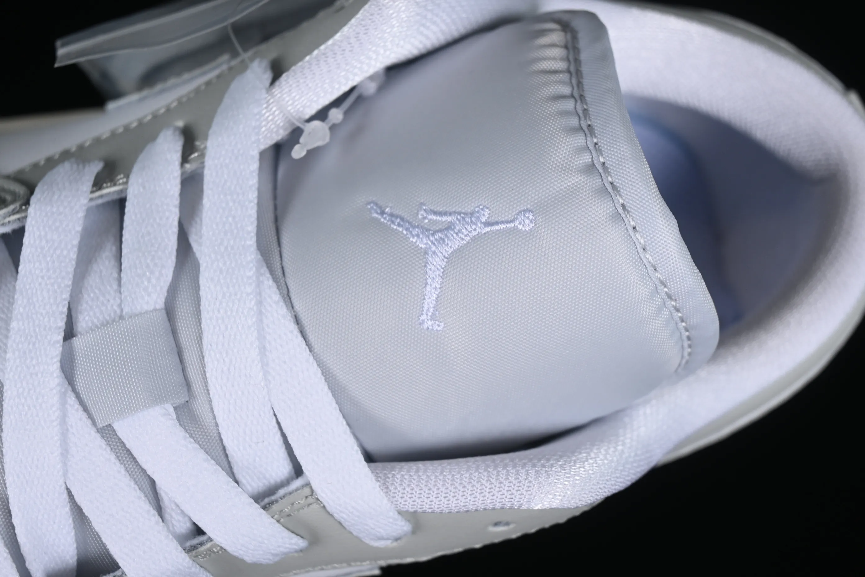 All categories Air Jordan Jordan series basketball shoes Air Jordan 1 Low Air Jordan 1 Low AJ1 Joe 1 white gray low-top cultural basketball shoes DC0774-103